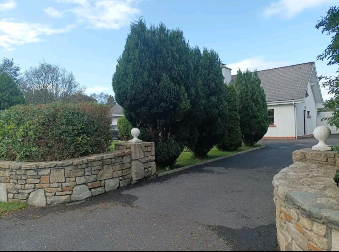 The Croft Apartment Westport Exterior photo